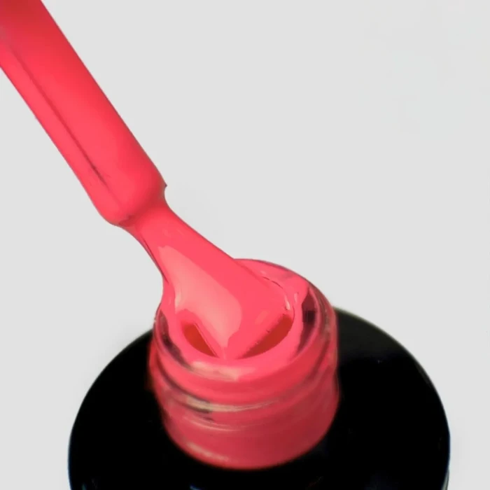 palu-lakier-hybrydoqy-warsaw 9-koralowy róż o żywym, świeżym odcieniu.webp
