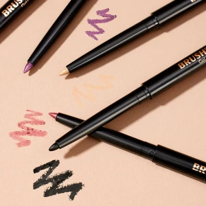 Żelowa kredka do oczu gel crayon eyeliner 07 Rouge BRUSH UP! BY MAXINECZKA.webp
