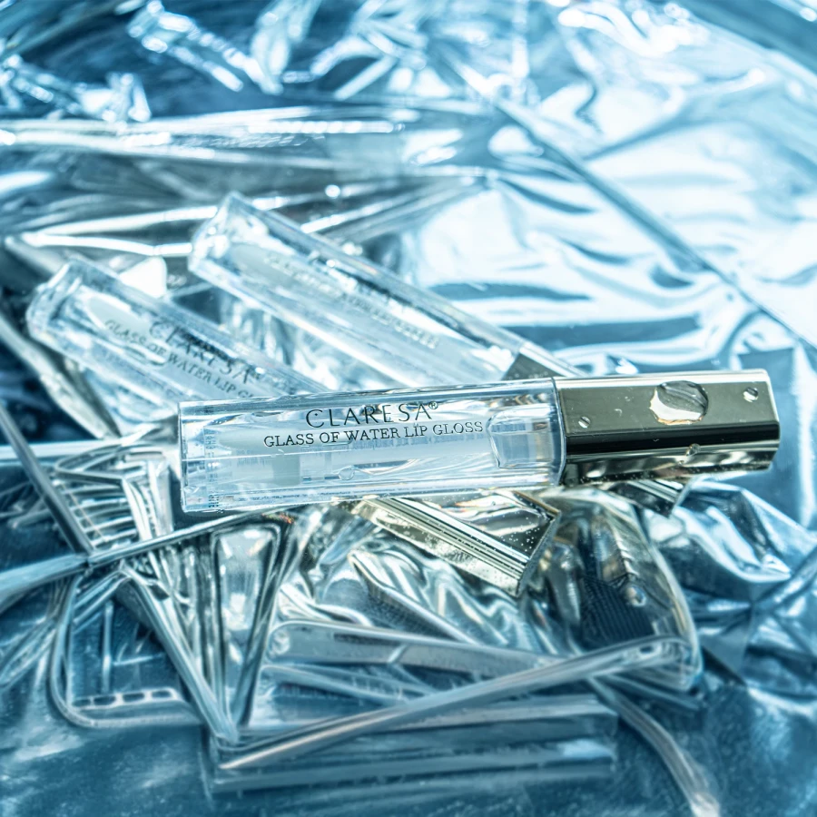 LIP GLOSS błyszczyk do ust z efektem tafli.webp