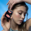 CLARESA Care All Day SILKY PINCH POWDER BLUSH pudrowy róż do policzków 03 LUMI PEACH.webp