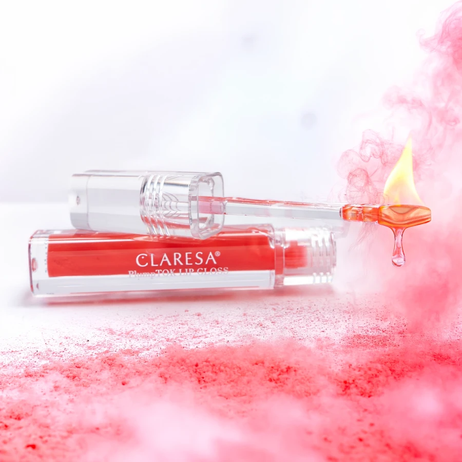 PlumpTOK Lip Gloss – silikonowy aplikator w formie szpatułki.webp