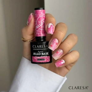 Truskawkowo mleczny manicure z Claresa