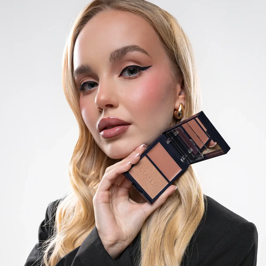 Duo_bronzer-modelka-02 (1).webp