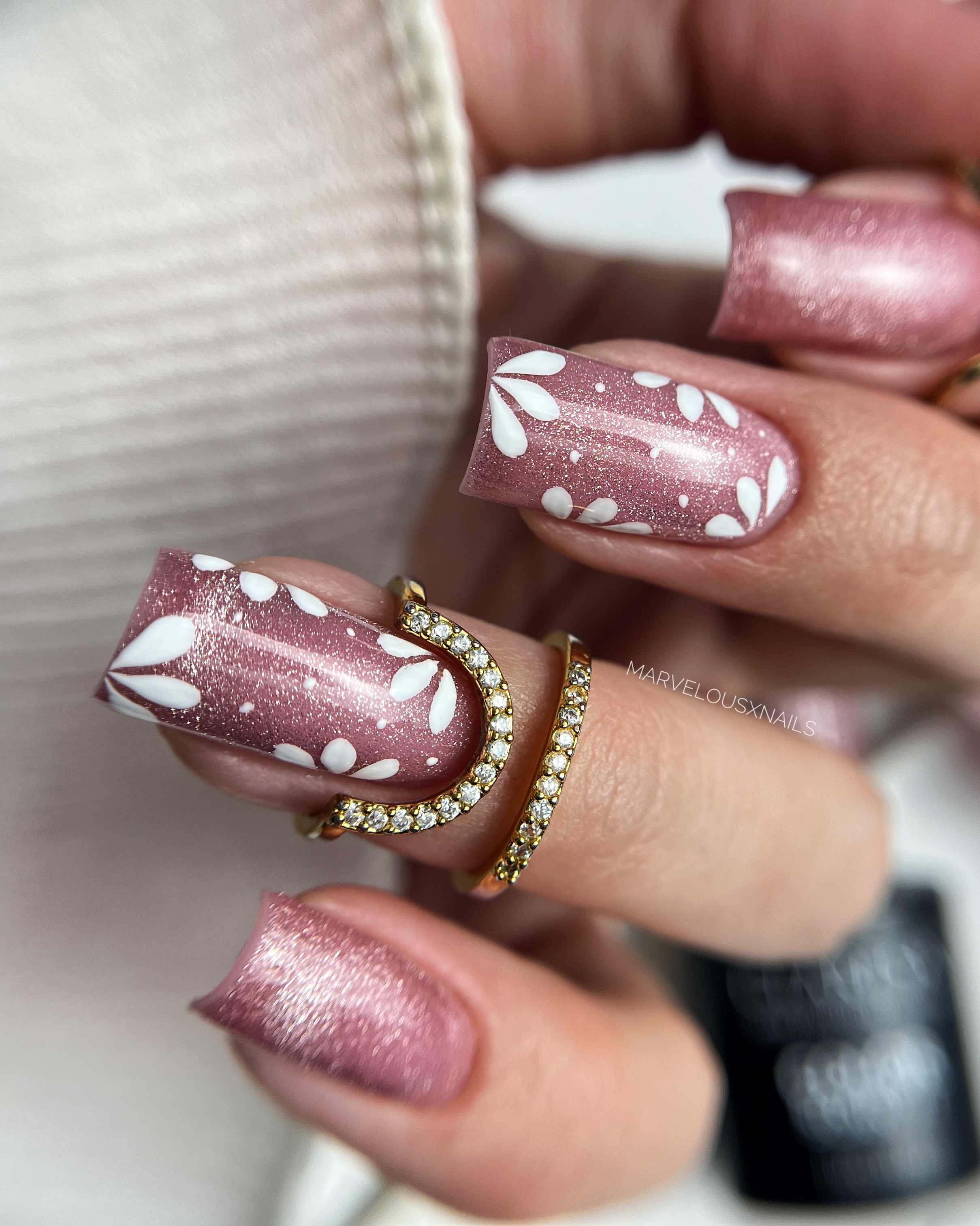 Claresa Cat Eye Light Peach stylizacja paznokci