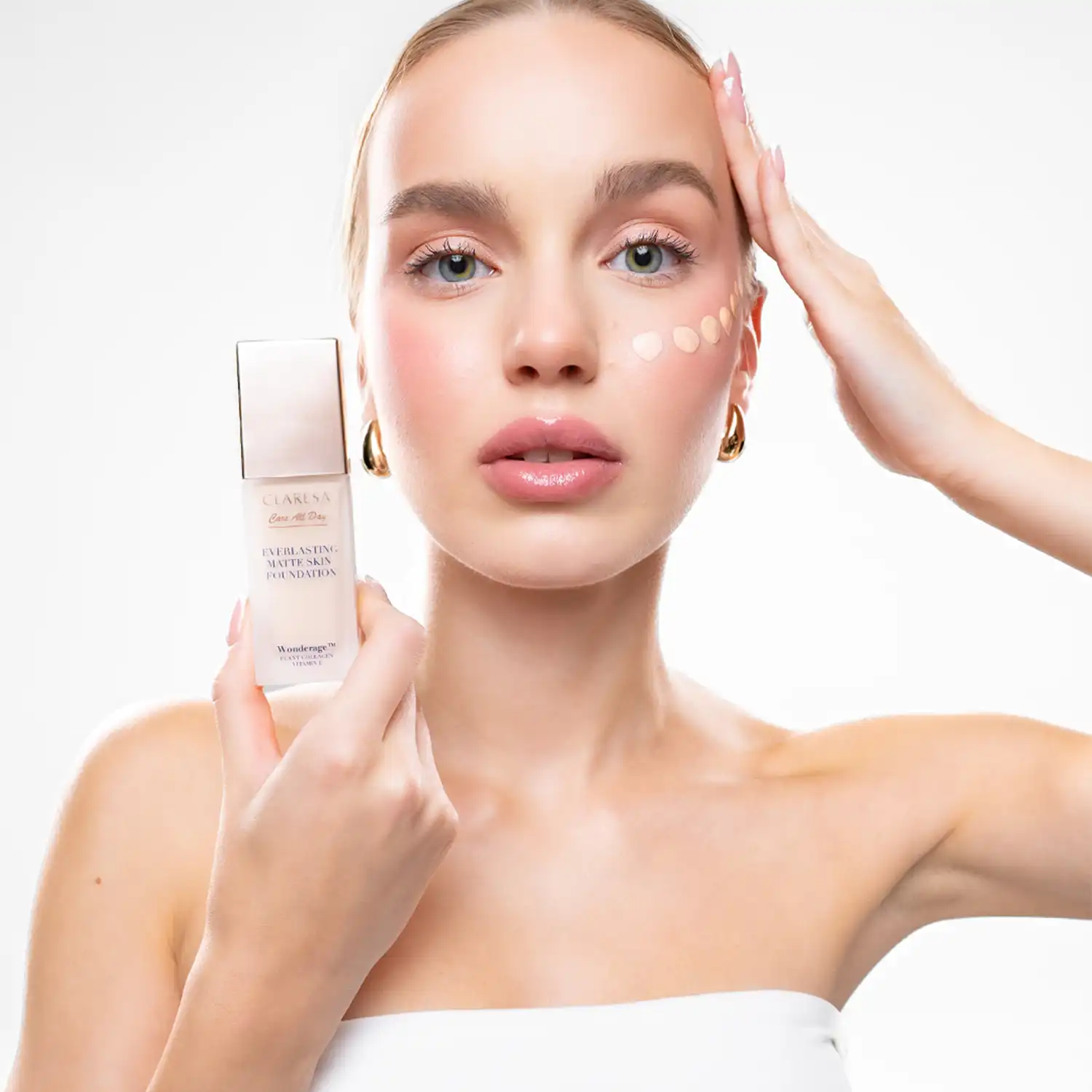 Modelka z podkładem Claresa Care All Day