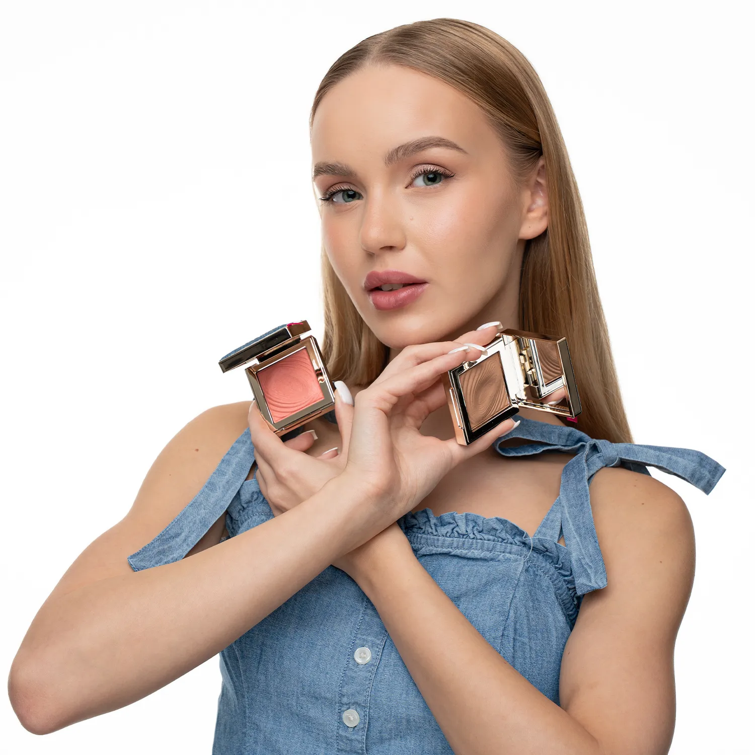 DENIM Bouncy Bronzer efekt naturalnego liftingu